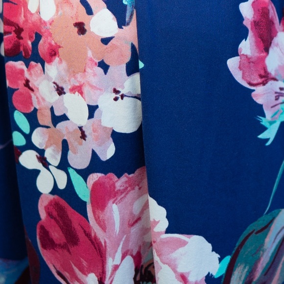 Haptics Floral Short Sleeve Babydoll Dress in Blue/Pink, Pockets, Boutique, NWT - Picture 2 of 5